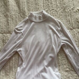 Abercrombie & Fitch White Ribbed Turtleneck